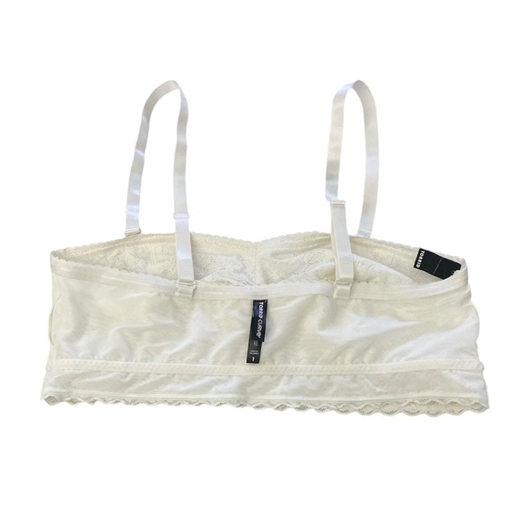 NWT, Torrid Unlined Lace Bandeau Bralette, Size 1 - Picture 3 of 8